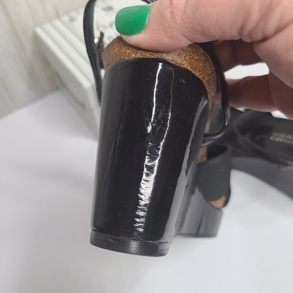 Donald J Pliner Bente Black Patent Ankle Strap Wedge Sandals Shoes 9.5 - Picture 12 of 16